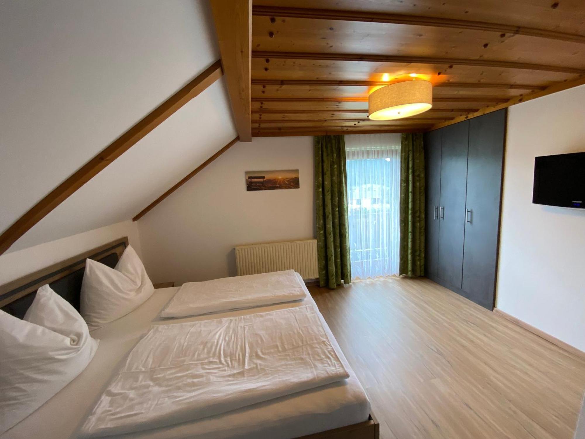 Appartement Haus Pfarrkirchner à Mauterndorf  Extérieur photo