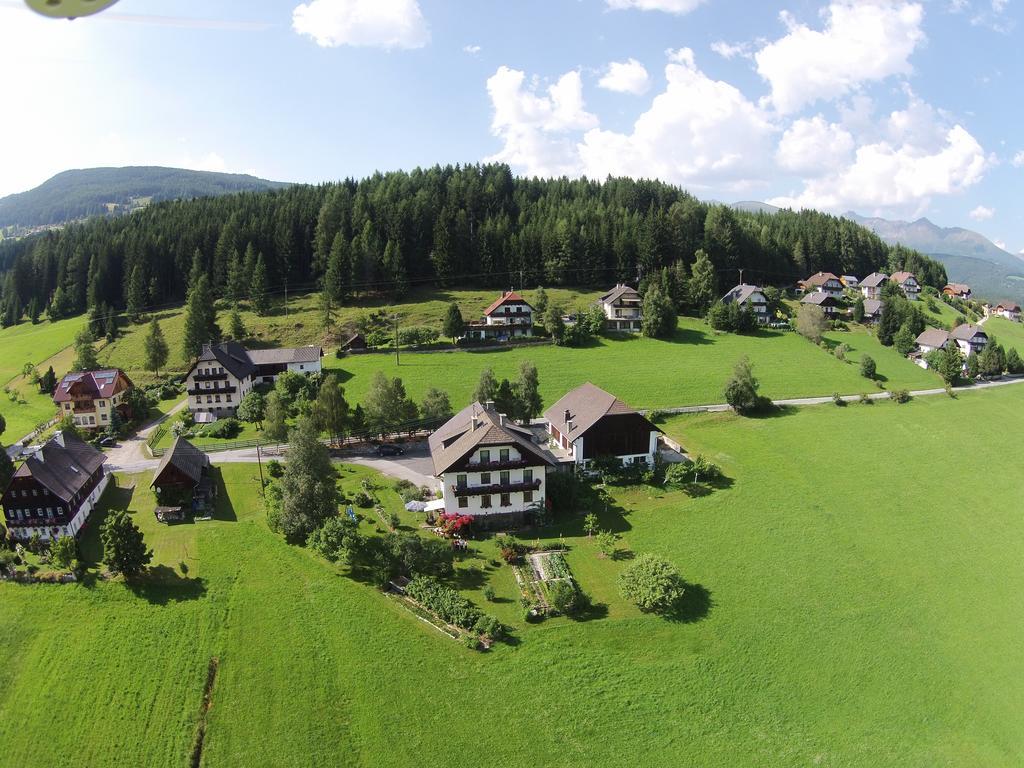 Appartement Haus Pfarrkirchner à Mauterndorf  Extérieur photo