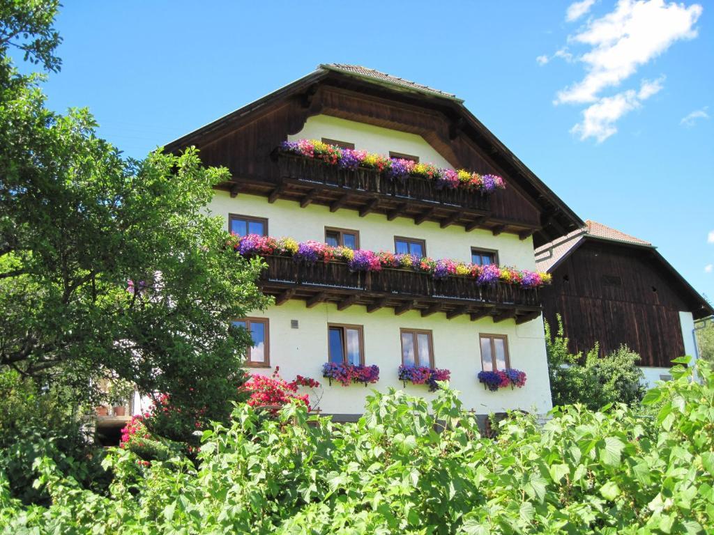 Appartement Haus Pfarrkirchner à Mauterndorf  Extérieur photo