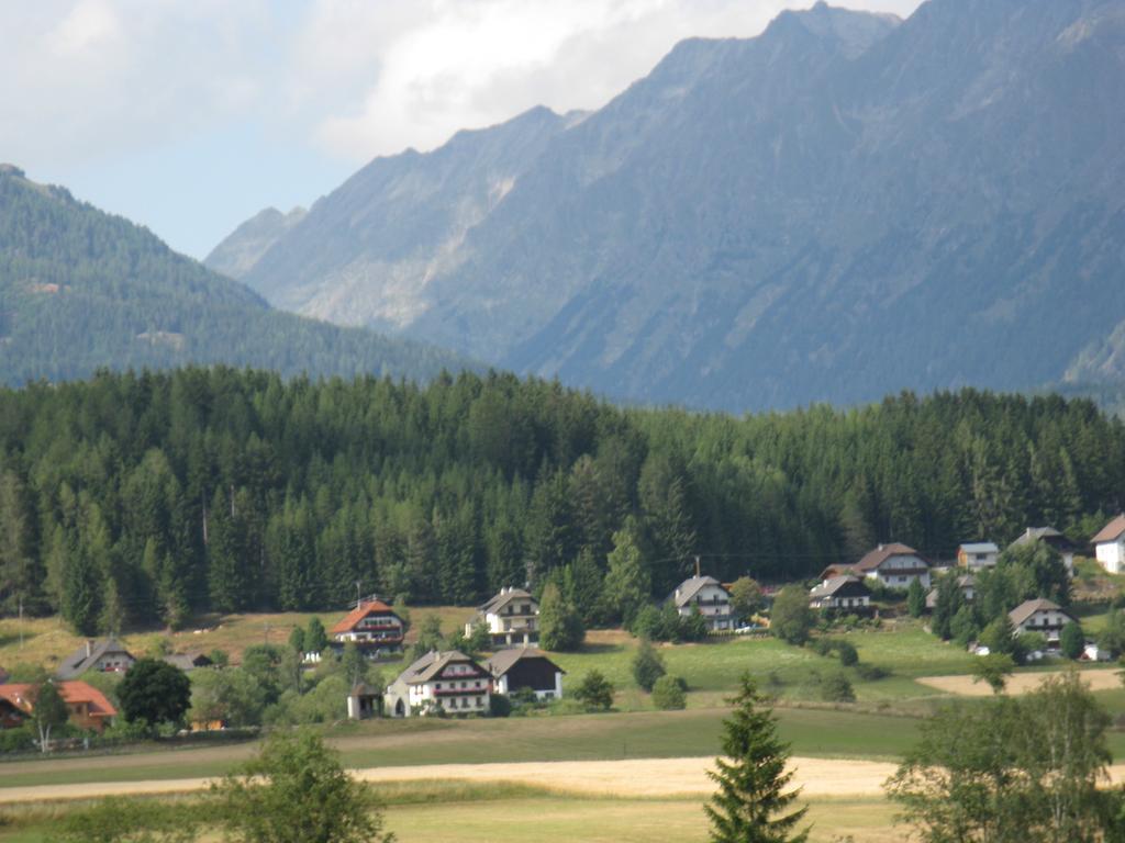 Appartement Haus Pfarrkirchner à Mauterndorf  Extérieur photo
